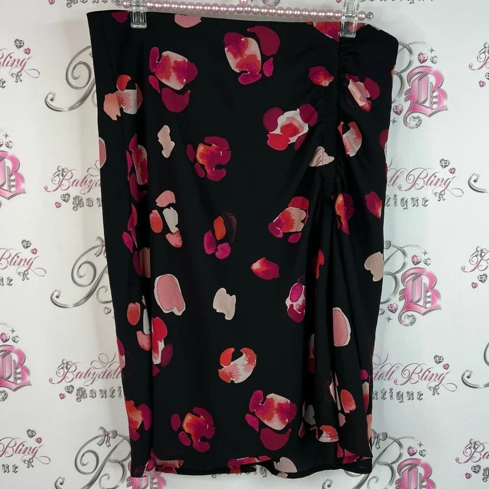 CAbi skirt flowers Black and red cream Pink Floral Pencil Skirt zip up button